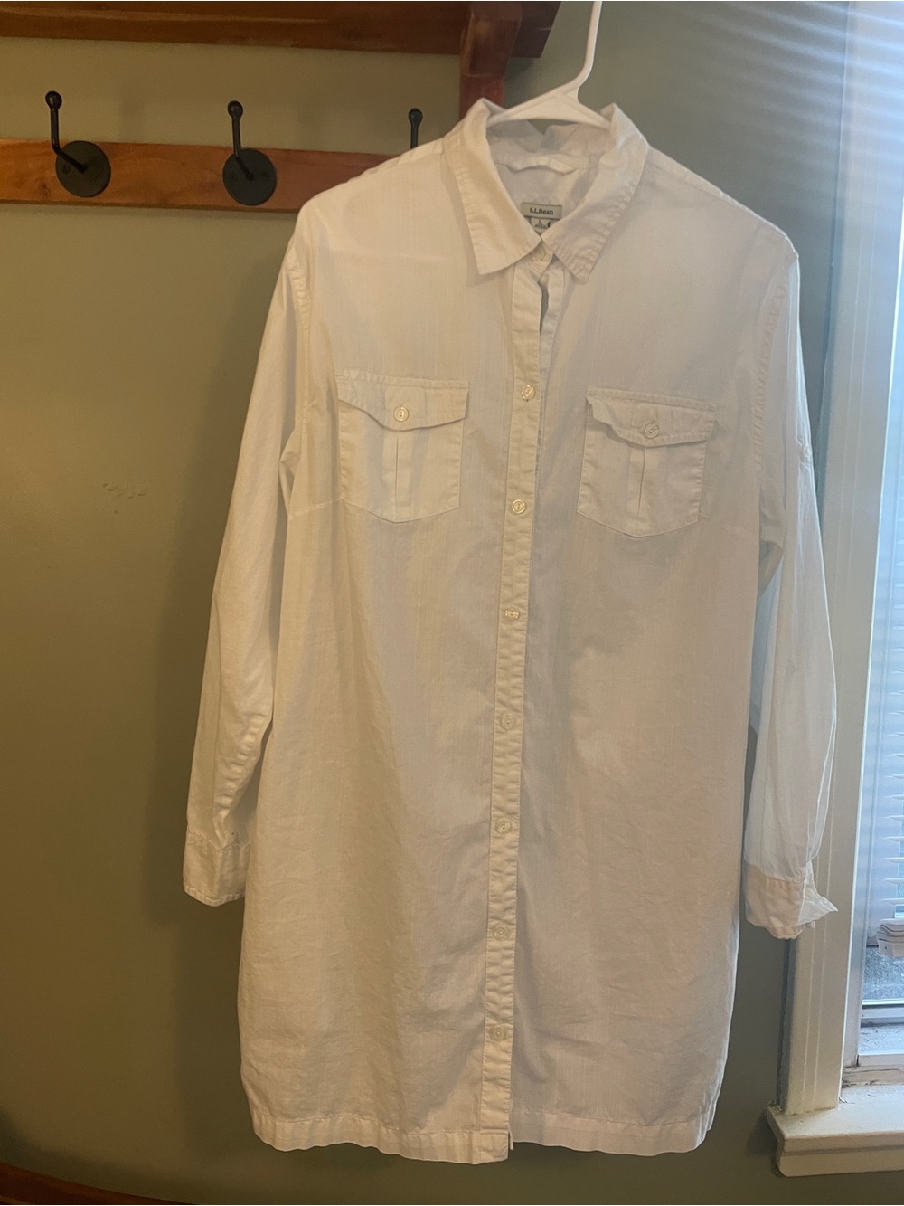 L.L. Bean White Women’s Long-Sleeve Button-Down Dress L